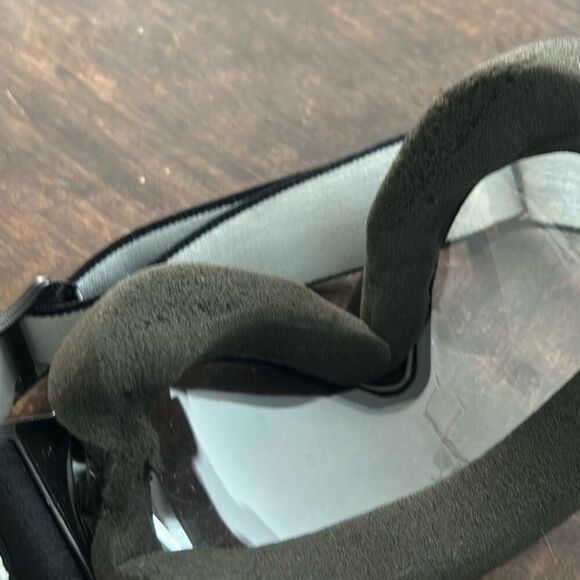 Gordini Winter Sport Ski Goggles Black Framed Adult Sized Adjustable Strap - Picture 6 of 6